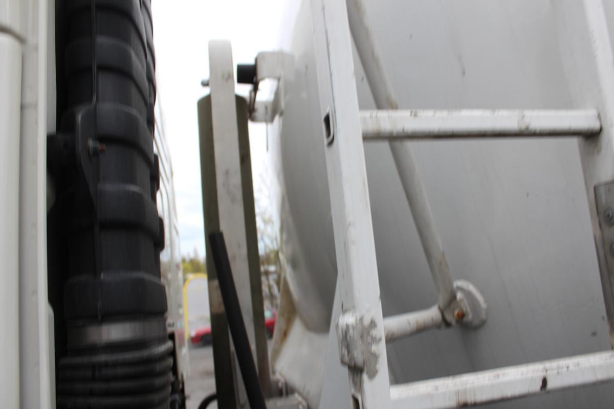 2010 Volvo FH-540 Tank/Bulk Bil, 500000 km